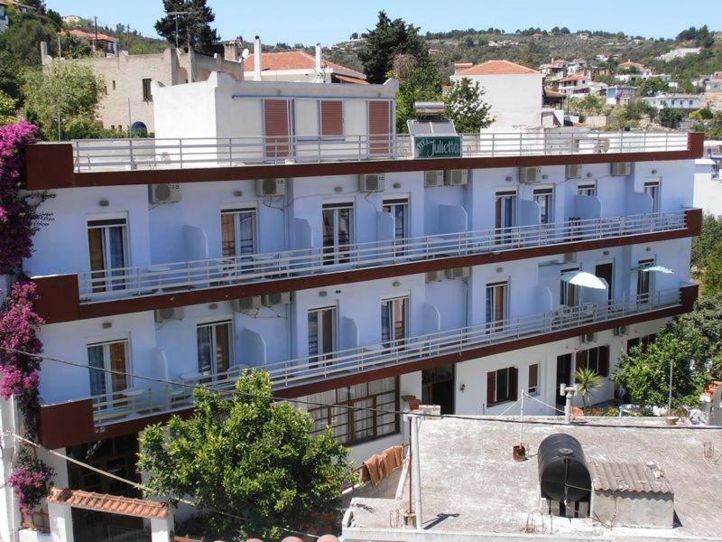 Hotel Julieta'S House Patitírion Exterior foto
